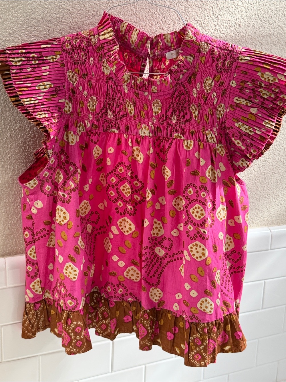 Love The Label Blouse. Excellent Condition . Size Large